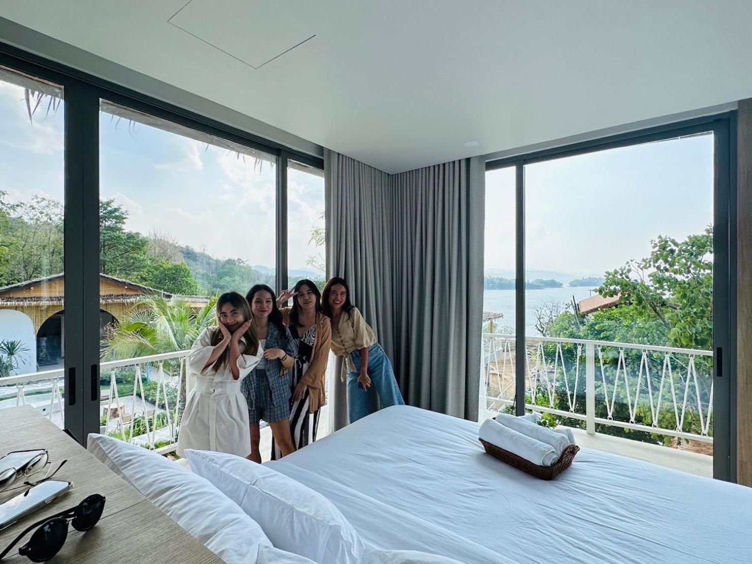 Le La Lake Resort And Spa Kaeng Kachan Cameră foto