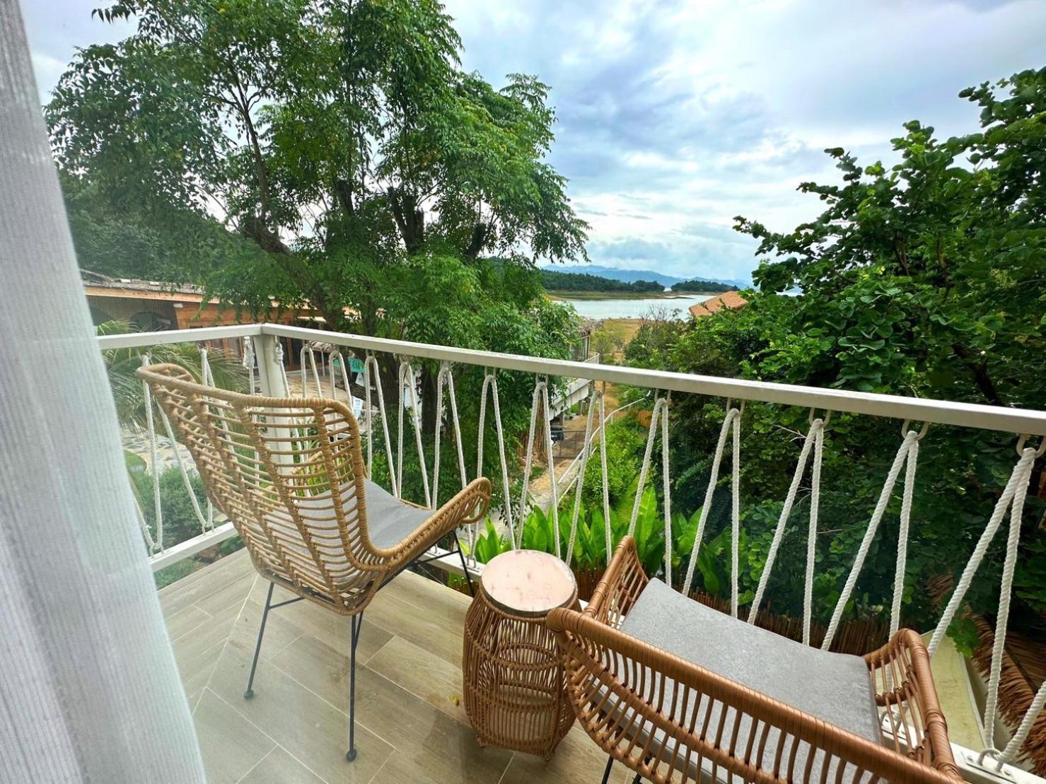 Le La Lake Resort And Spa Kaeng Kachan Cameră foto
